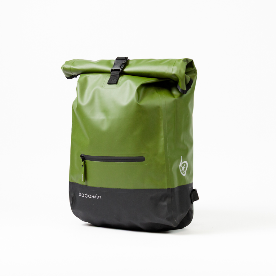 Vue avant du sac convertible en sacoche vélo Badawin Anna 27 L vert