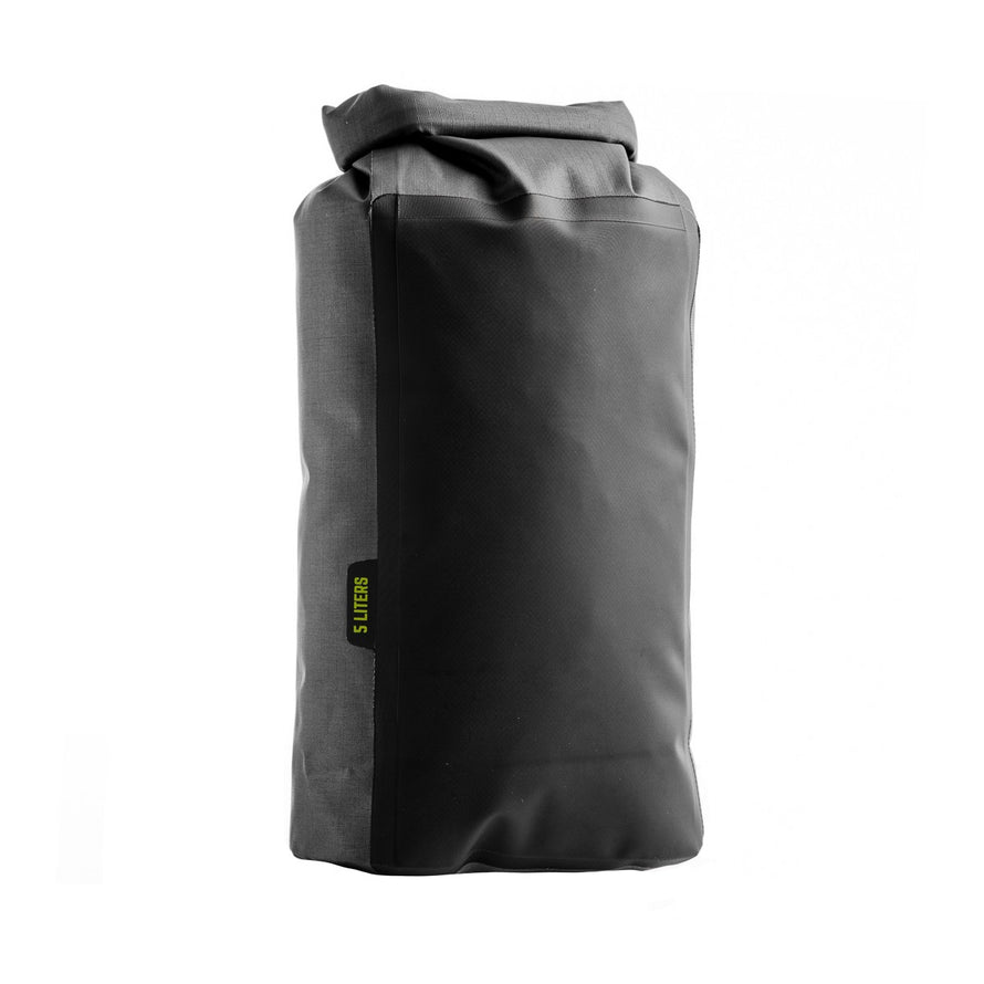 Sac étanche Dry Bag 5L Old Man Mountain pour vélo, idéal pour protéger vos affaires en conditions humides