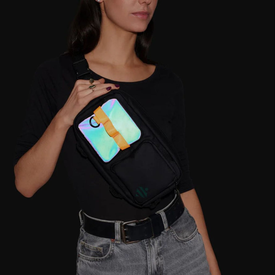 Sacoche banane vélo réfléchissant Urban Circus noire avec poche réfléchissante orange pour sécurité et rangement urbain