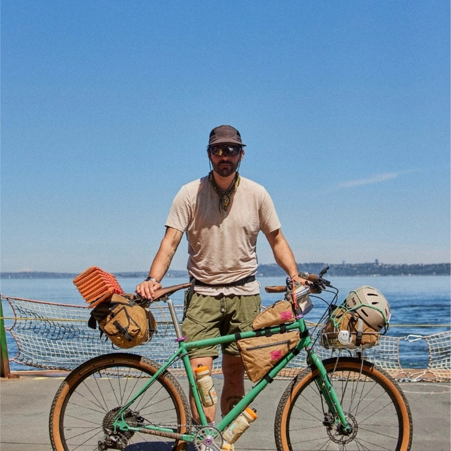Sacoche de cadre vélo Giddy Up Wedge Swift Industries 3,3L pour transport léger et pratique en randonnée