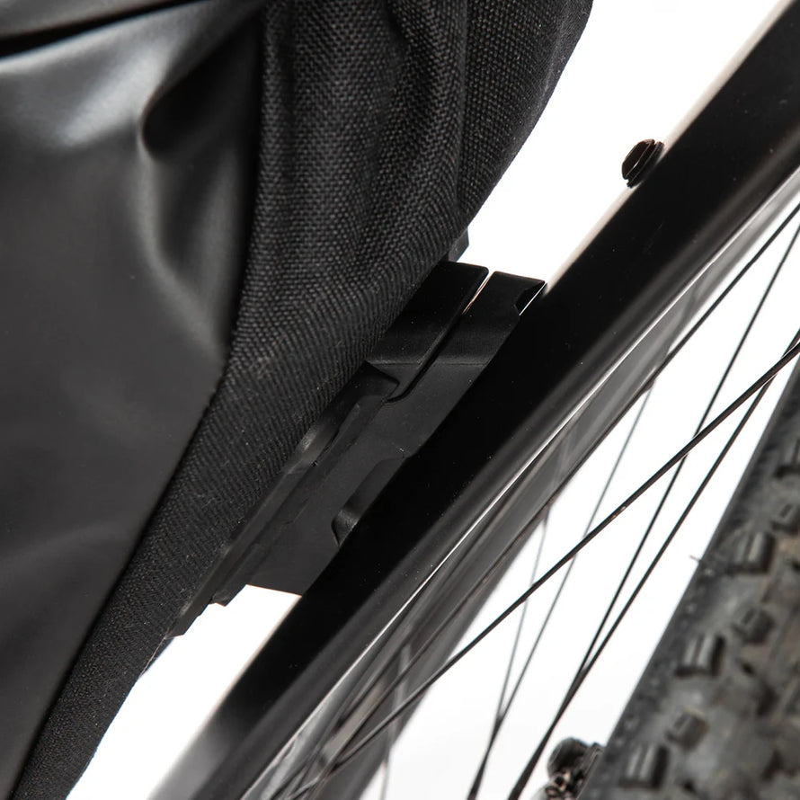 Sacoche de fourche Restrap Switch Pannier 5L avec support de fixation