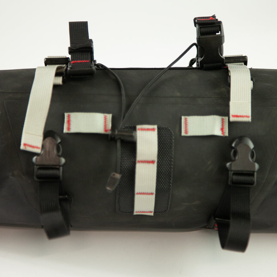 Sacoche occasion de guidon Revelate Designs Sweetroll 15L