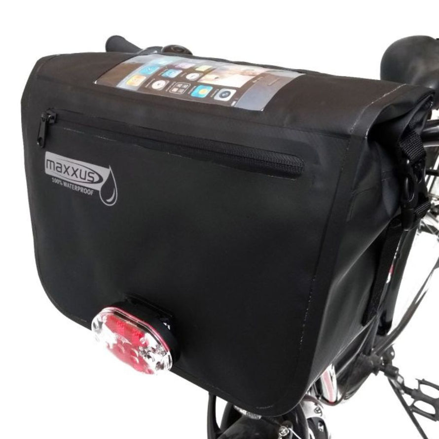 sacoche guidon étanche avec attache lumière et fenetre pour téléphone ou carte