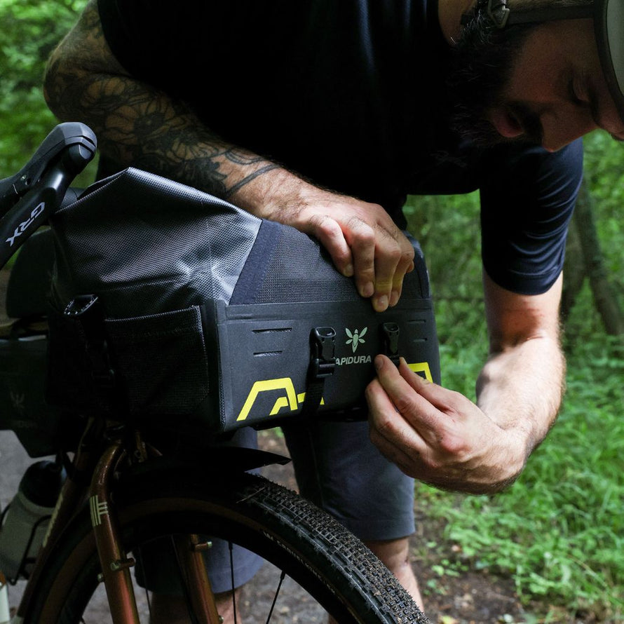 Sacoche porte-bagage avant Apidura front rack pack Expedition