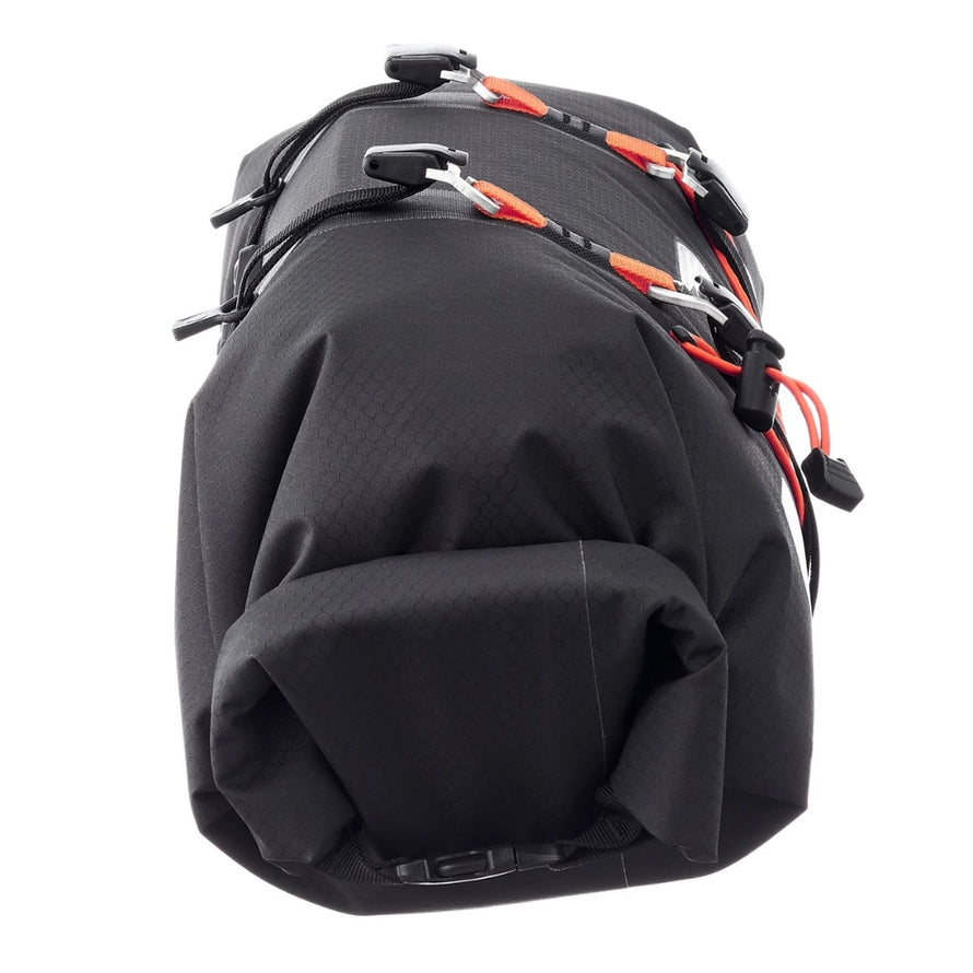 Sacoche de guidon Ortlieb Pack-Flex 15L noire avec sangles rouges, idéale pour le bikepacking et résistante à l'eau