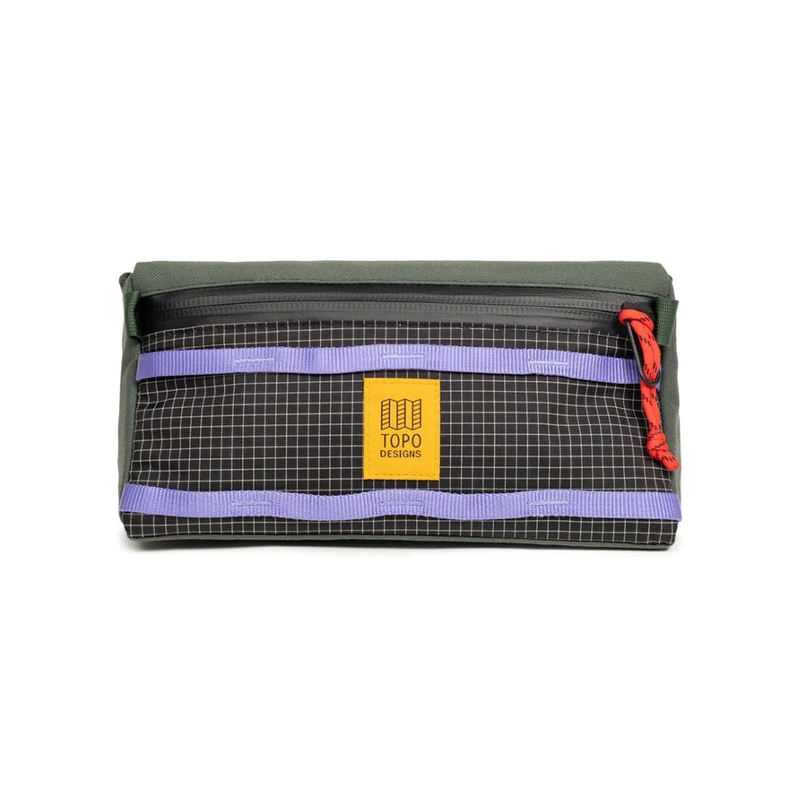 Sacoche de guidon Topo Designs Bike Bag 3L noire avec détails violets et fermeture éclair rouge