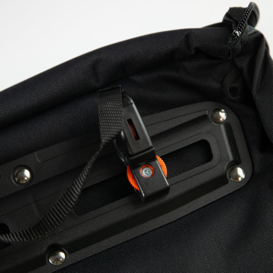 Sacoche occasion triple Vaude Karakorum Pro pour voyages à vélo 65L