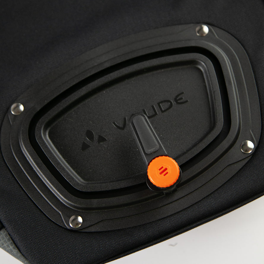 Sacoche occasion triple Vaude Karakorum Pro pour voyages à vélo 65L
