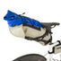 Sacoche de selle Agu Venture Lightweight 9L beige avec charge, idéale pour bikepacking et longues aventures vélo