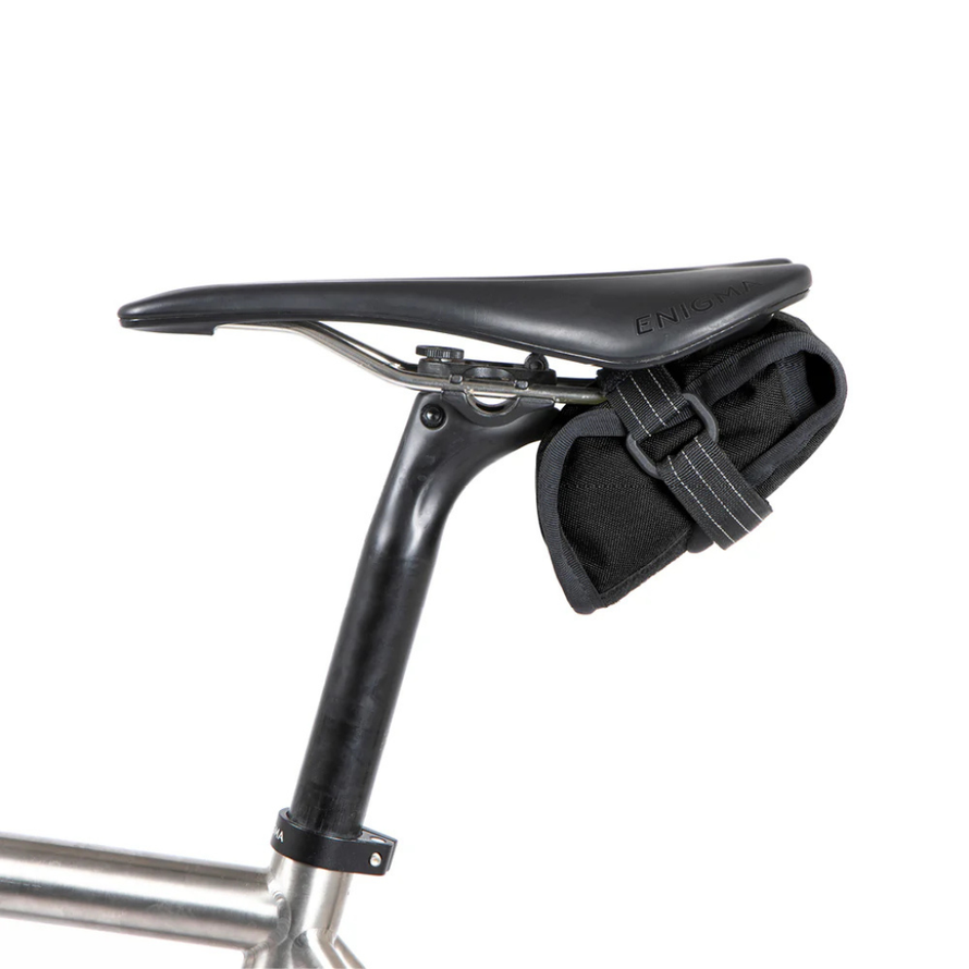 Sacoche de selle Restrap Tool Pouch coloris orange, vue arrière