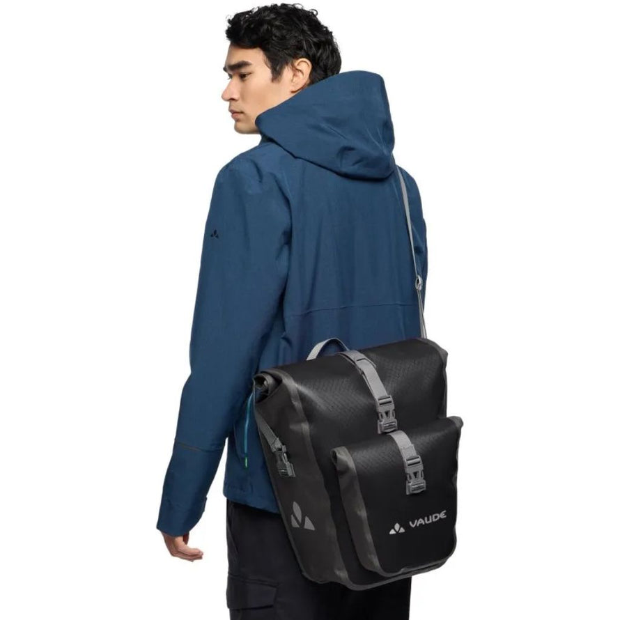 La sacoche Aqua Back Plus peut se porter en bandoulière