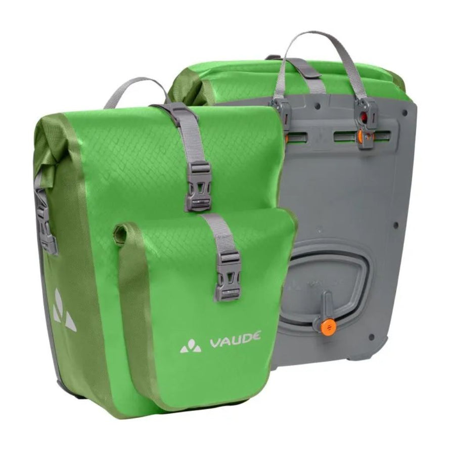 Double sacoche vélo arrière Aqua Back Plus de Vaude couleur verte