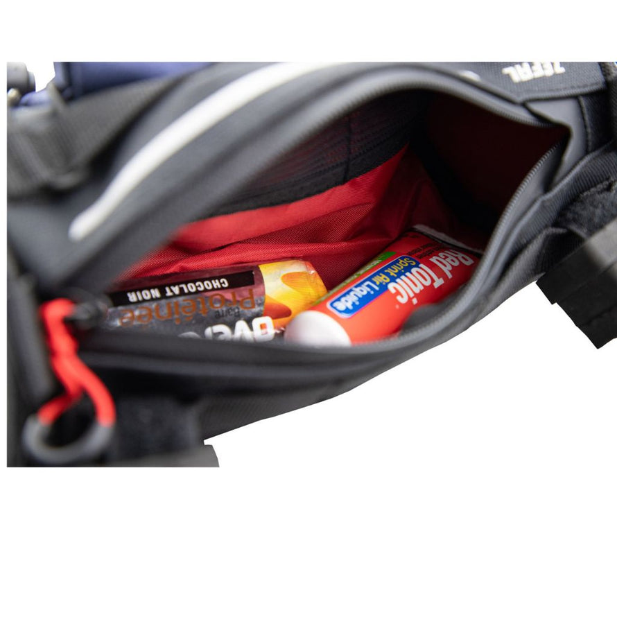 Intérieur de la sacoche Zéfal Z Adventure F1 avec compartiment de rangement