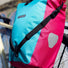 Sacoche de vélo Ortlieb Back Roller Cyber 20L bleu et rose avec sangles de fixation robustes et étanches