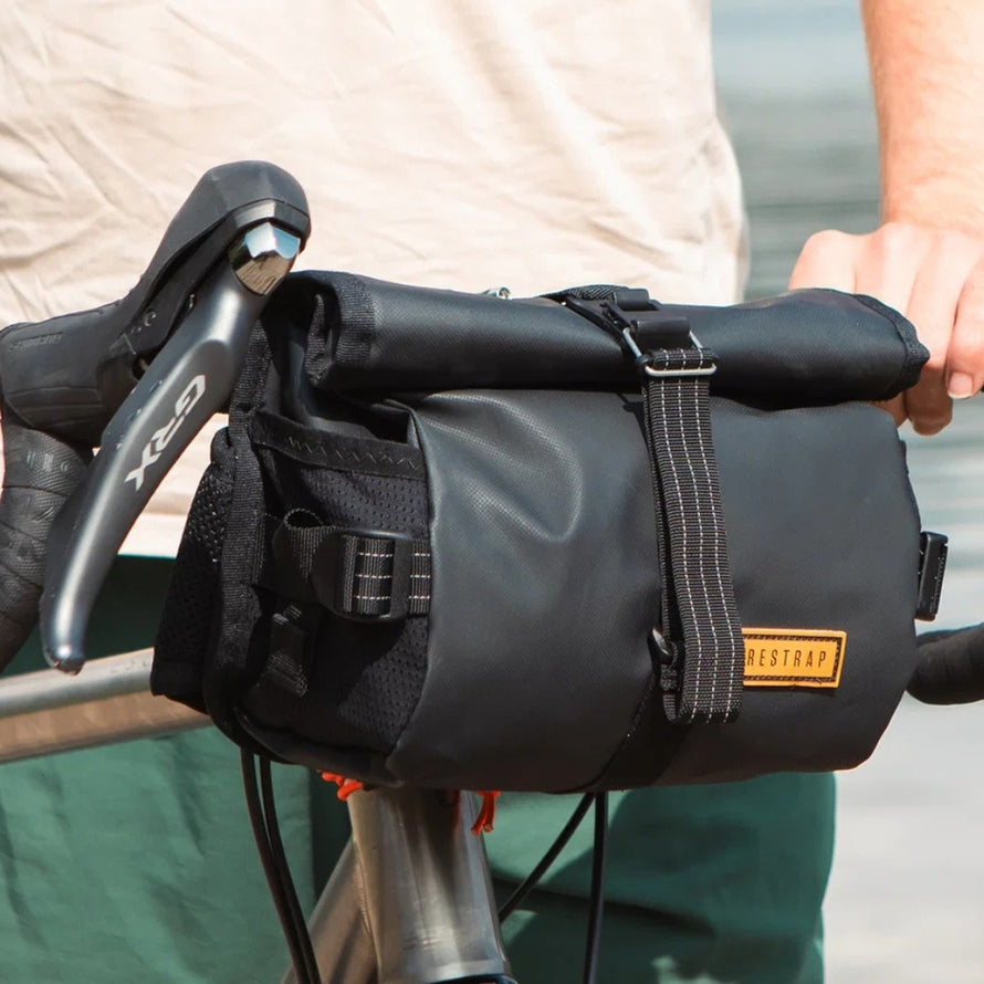Sacoche vélo ReStrap Utility Hip Pack noire avec fixation cintre, convertible en sac banane pour cyclisme urbain