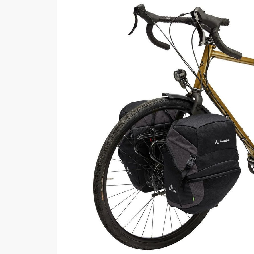 Sacoches cyclotourisme vélo sur porte bagage avant Vaude OnTour Front noir sur vélo