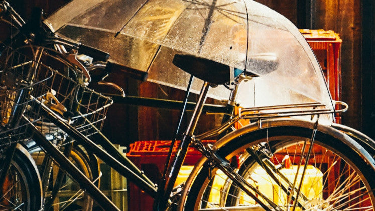 Wie schützt man sich vor Regen beim Radfahren?