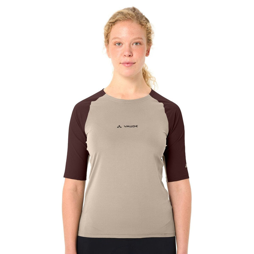 Short velo femme Vaude Kuro III stretch beige bordeaux, confortable, respirant et multifonction pour cyclisme et loisirs