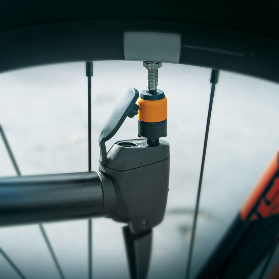 Le nouveau système Clik Valve révolutionne le gonflage des pneus vélo, et l'adaptateur SKS Clik Tec rend compatibles les pompes avec ces valves
