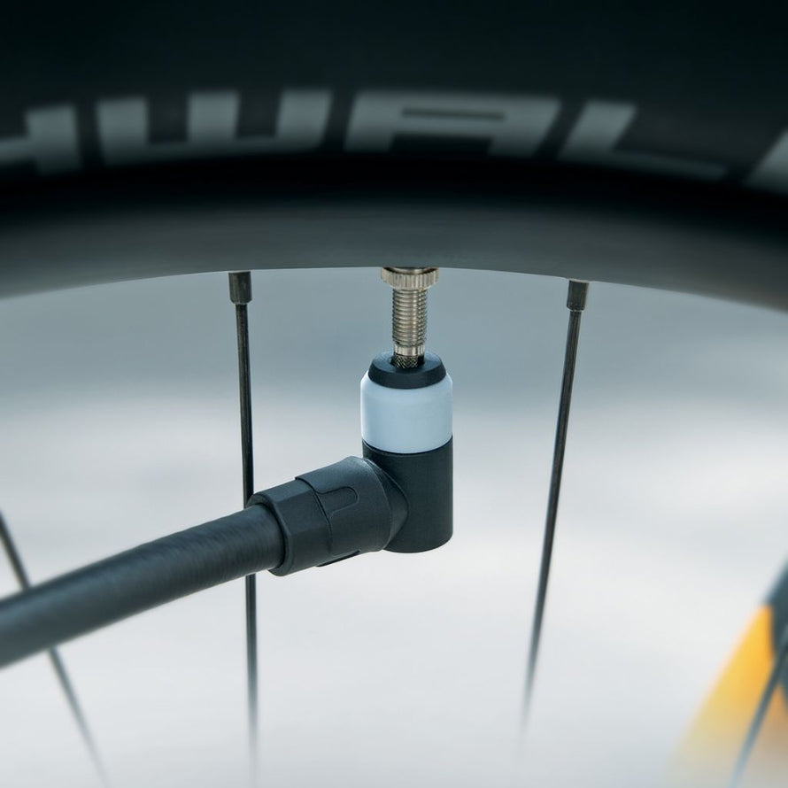 Système Clik Valve pour simplifier le gonflage des pneus vélo avec la pompe SKS