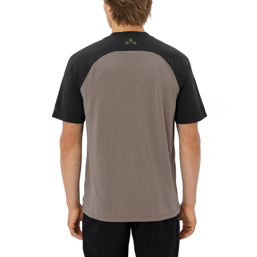 T-shirt Vaude Men Loamer taupe et noir, dos uni, respirant et confortable pour cyclisme et activités outdoor