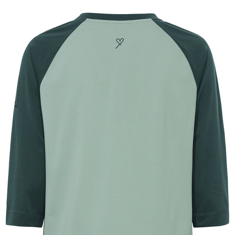 Dos du T-Shirt Vaude Neyland 3/4 Femme vert fonce avec manches raglan et tissu respirant pour cyclisme