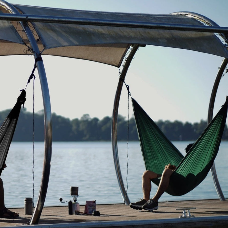Hamac ultraléger Ticket to the Moon Lightest Hammock, parfait pour détente et bivouac en pleine nature