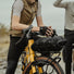 Sacoche Topeak RackLoader DryBag noire compacte et impermeable pour velo avec fixation solide et design pratique