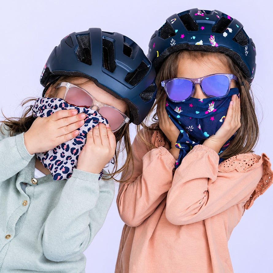 Tour de cou enfant Cairn respirant et anti-UV, parfait pour proteger du soleil lors des sorties a velo