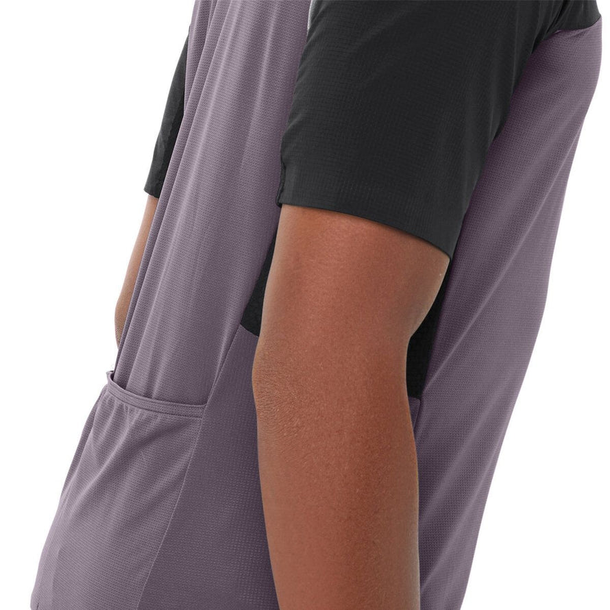 T-shirt vélo homme Vaude Kuro II avec poches latérales, tissu technique respirant et coupe confortable