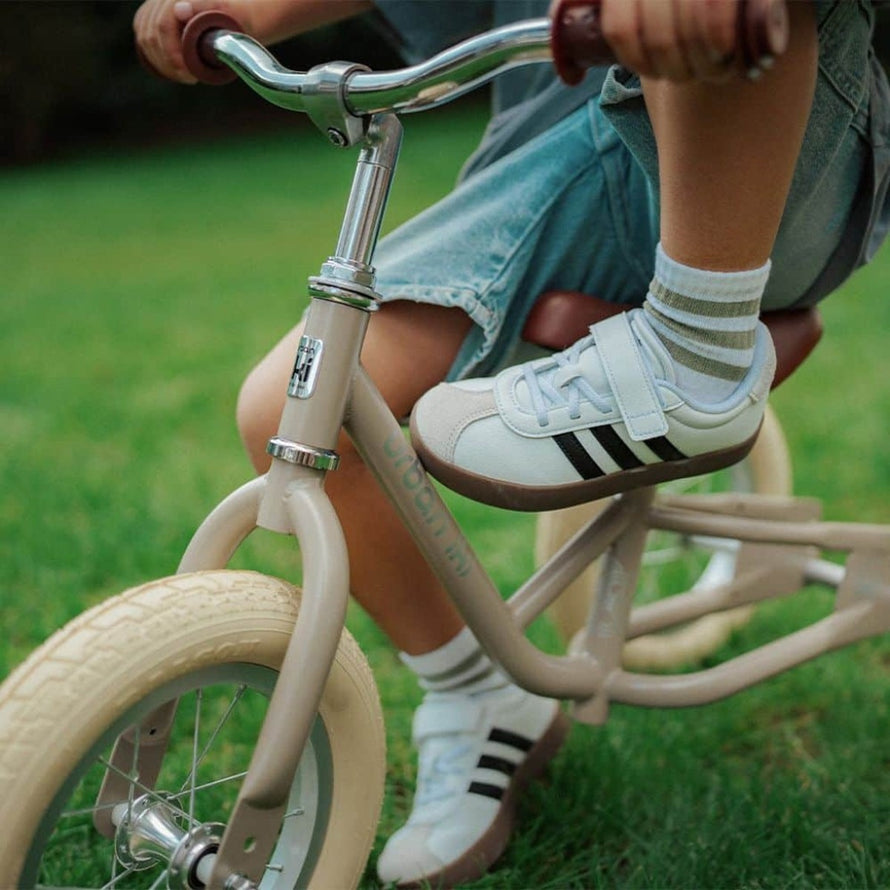 Draisienne evolutive 2-en-1 Urban Iki beige, tricycle convertible pour enfants, ideal pour debuter en plein air