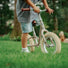 Draisienne evolutive 2-en-1 Urban Iki beige avec tricycle, parfaite pour apprendre a velo en exterieur