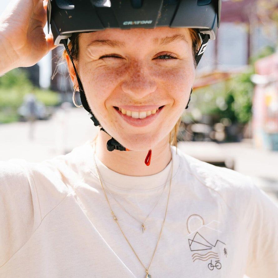 T-shirt Vaude Cyclist Casual Femme beige avec motif nature minimaliste sur poitrine, style urbain et vélo
