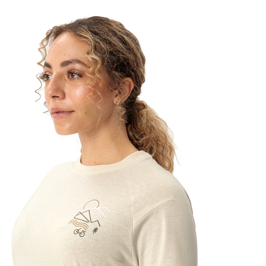 T-shirt Femme Vaude Cyclist Casual beige avec logo nature minimaliste sur poitrine, style confortable et écologique