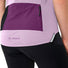 T shirt femme Vaude Kuro II avec poches arriere zippables violet, respirant et technique pour gravel
