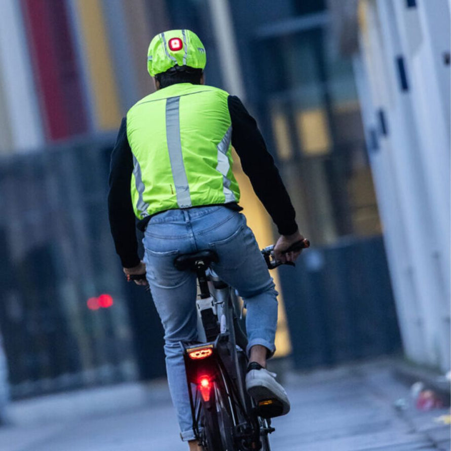 Gilet jaune Wowow à coupe stretch avec bandes réfléchissantes pour le confort et la sécurité à vélo