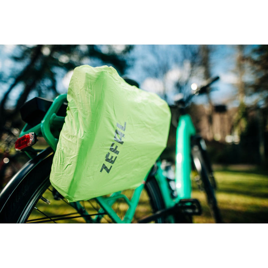 Sac bandouliere Zefal Urban Messenger Bag 11L avec fixation porte-bagages, ideal pour les trajets urbains a velo