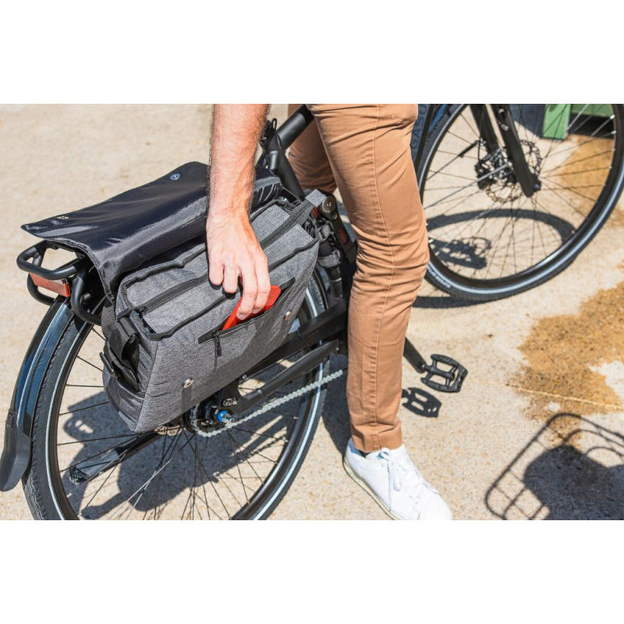 Sac bandouliere Zefal Urban Messenger Bag 11L gris avec fixation porte-bagages, pratique pour cyclistes urbains