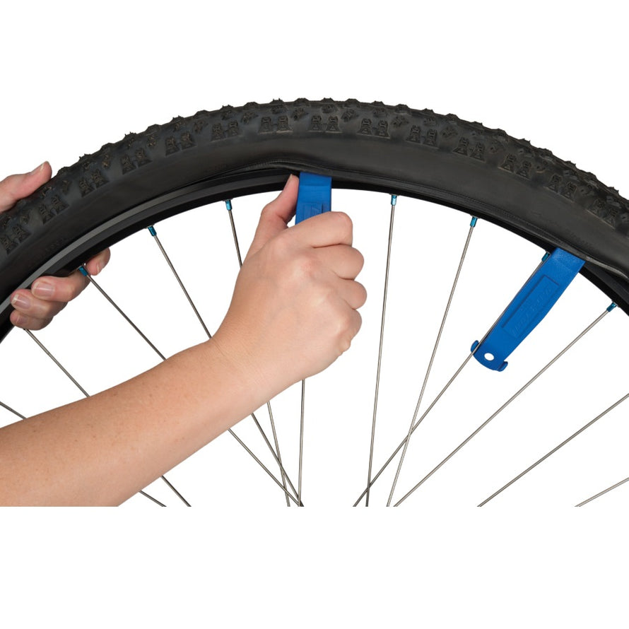 Boite de 48 rustines rondes pour pneu vélo diamètre 25 mm
