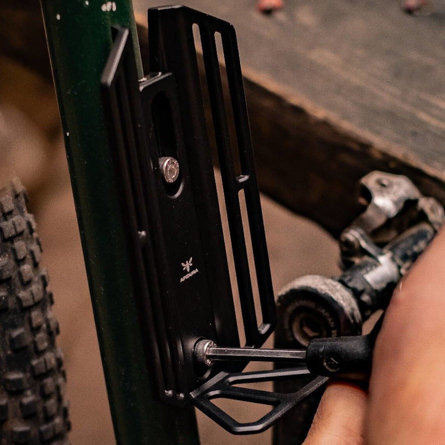 Cage cargo Apidura sur tube de selle