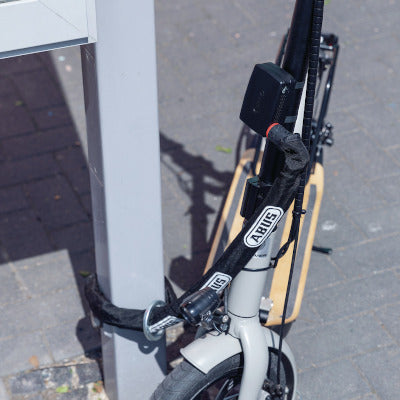 abus fahrradschloss e-bike mit alarm Abus Alarmbox 2.0 Alarmanlage 100 db mit Fahrradschloss Kette 100 cm 6KS