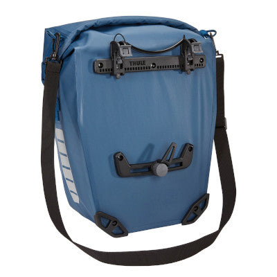 Double sacoche bleue sur porte-bagages 25L Shield Pannier Thule - #2