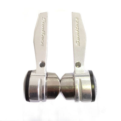 Leviers De Vitesse Route SunRace 3x7V - Compatibles Index Shimano 7 Vitesses - Aluminium Leviers De Vitesse Route SunRace 3x7V - Compatibles Index Shimano 7 Vitesses - Aluminium