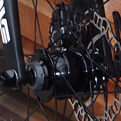 Shutter Precision PD-8 Dynamo Nabe Scheibenbremse Vorderrad Fahrrad